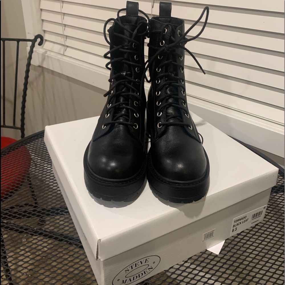 Steve Madden Tornado Black Leather Boots